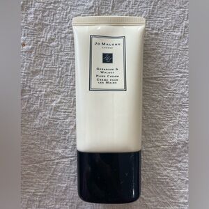 Jo Malone Luxurious Geranium and Walnut Hand Cream
